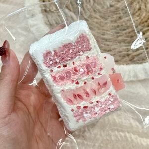 208 DMS1 – Strawberry Bread Series DMS1?いちごパンシリーズ