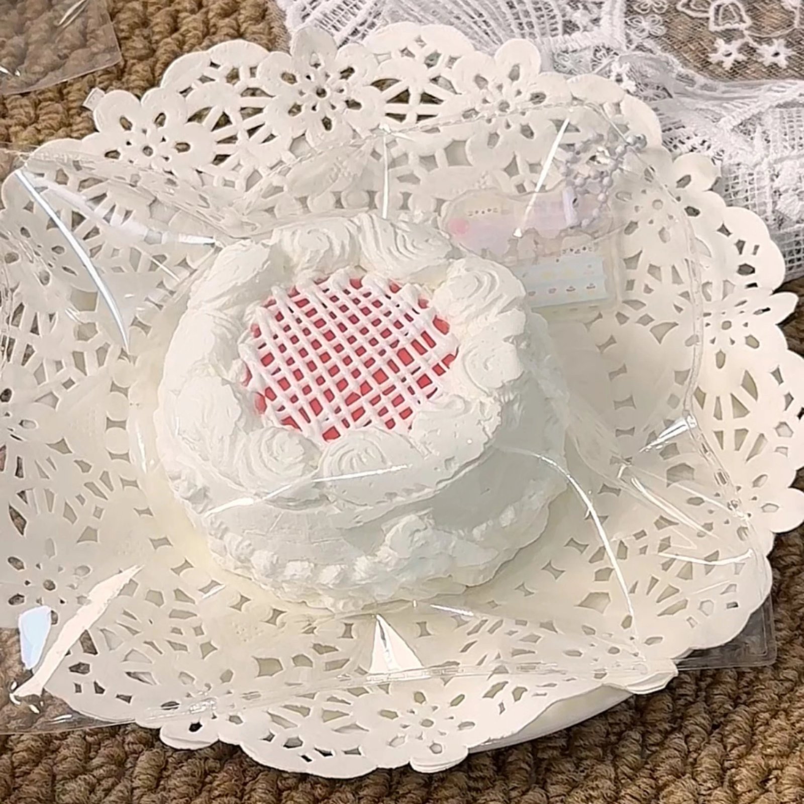 75009 Berry Cat Bakery Earl Grey Peach Round Cake (Fluffy Cream Clay Texture Series) / 莓猫饼饼 伯爵红茶桃桃圆蛋糕