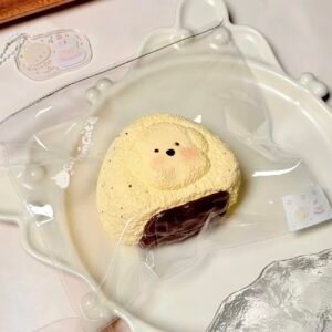 80004 CreamCat Bear Head Triangle Bun (Yogurt Clay Texture Series) / 奶油猫 熊头三角包
