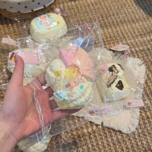 29003 Fortune V Pineapple Flower Roll / 发财v仔捏 凤梨花卷