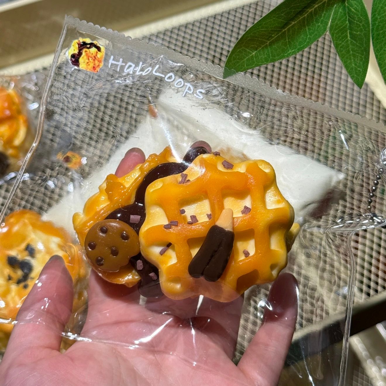 46001 HaloLoops Chocolate Waffle / HaloLoops捏捏 巧克力华夫