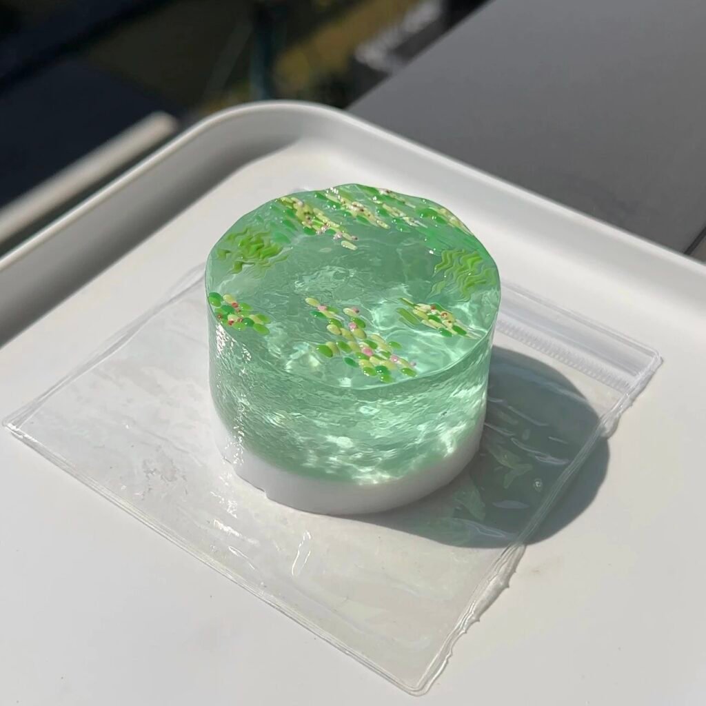 16027 Huabi Shanyao Water Lily Mousse - Glow Version C (Water Texture Series) / 花臂山药 睡莲慕斯 夜光版 C(水感触感系列)