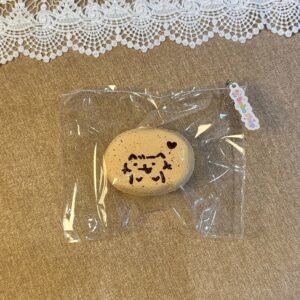 62012 Kaka Shop Squishy Hand-Painted Tongue-Out Cat Velvet Senbei (Dry Cheese Texture Series) / kaka shop捏捏 手绘吐舌猫丝绒仙贝