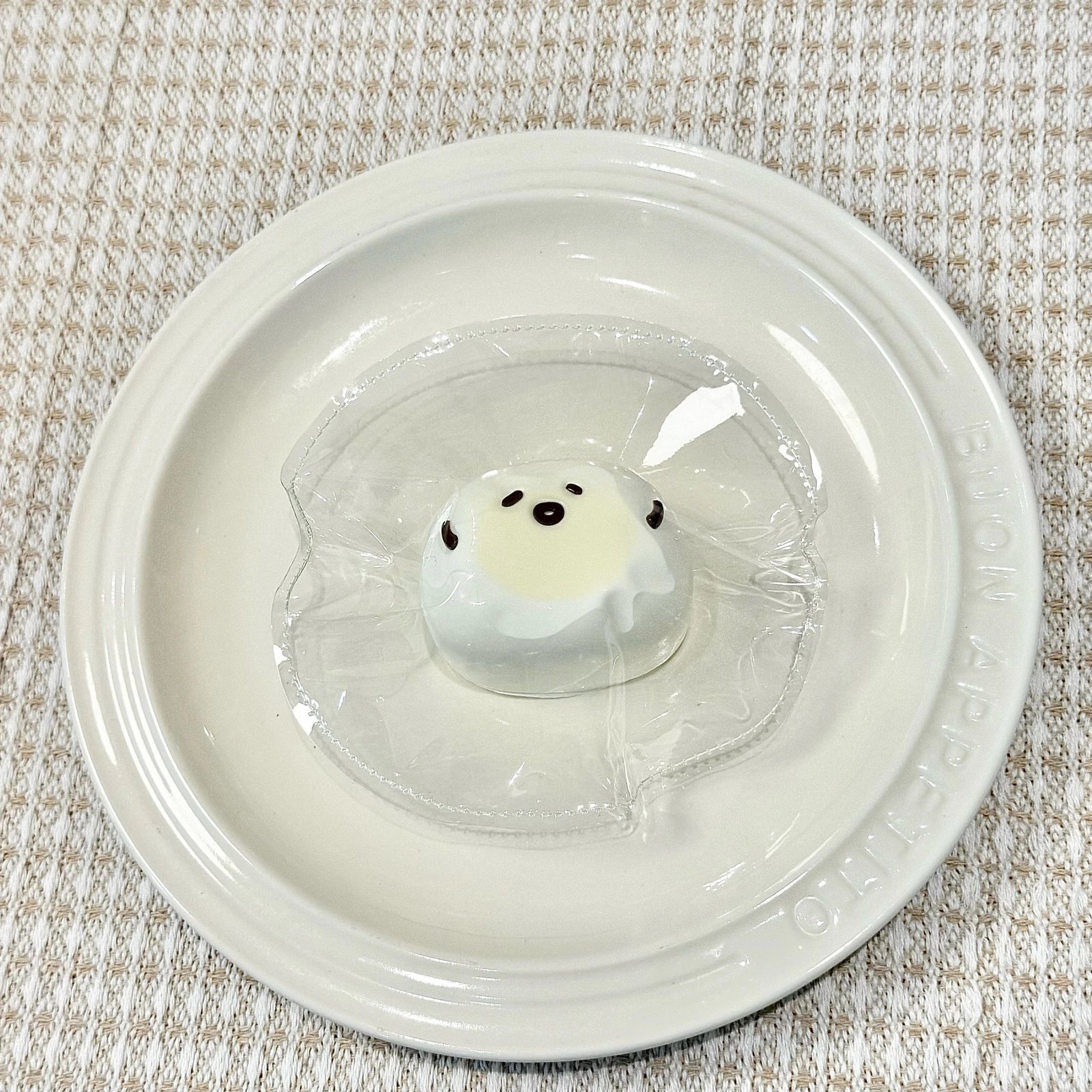 62043 Kaka Shop Squishy Little Steamed Bun (Moldable Silicone Texture Series) / kaka shop捏捏 小馒头