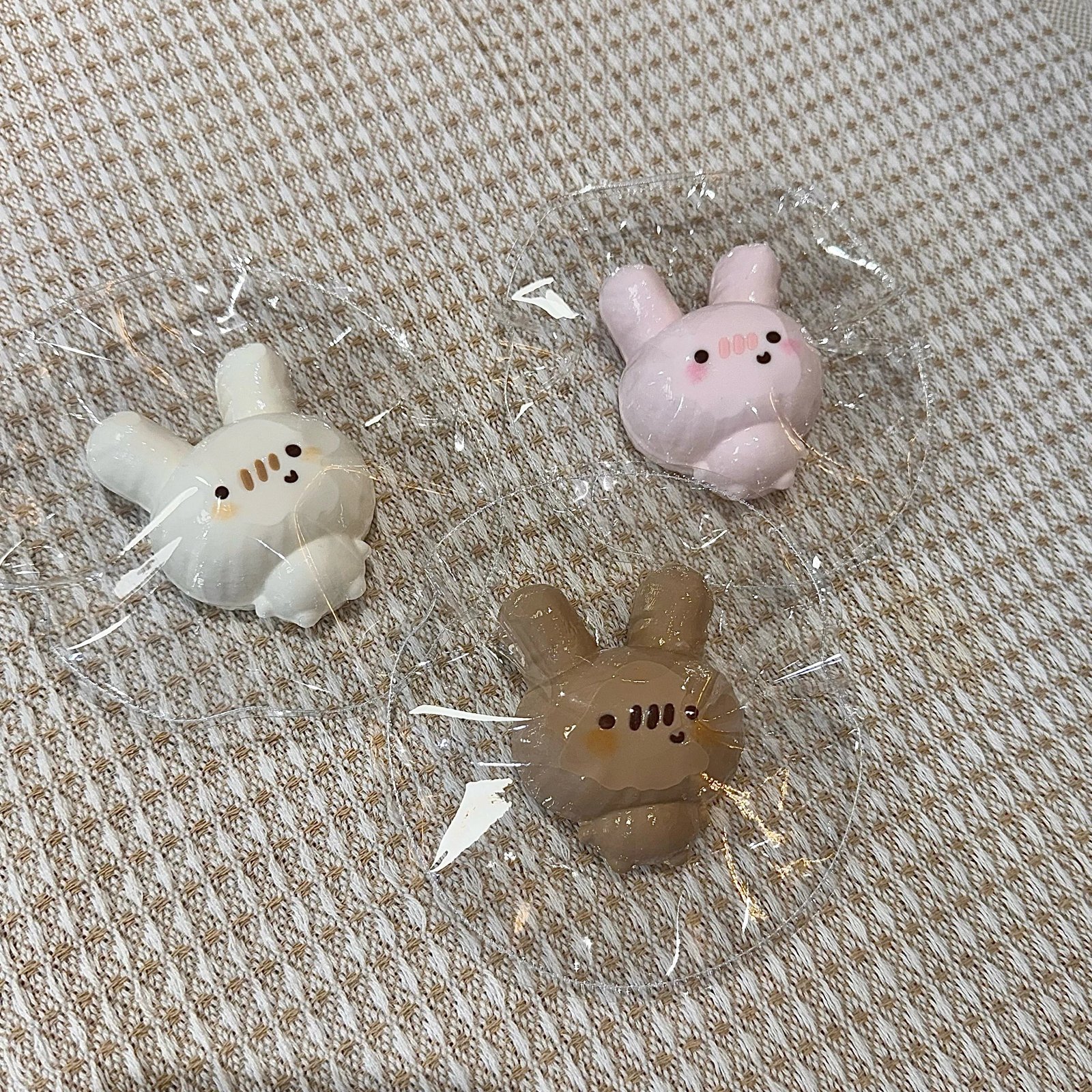 62044 Kaka Shop Squishy Balloon Bunny - Pink (Moldable Silicone Texture Series) / kaka shop捏捏 气球兔(粉)
