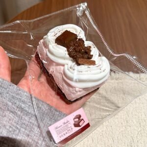 19007 Silence Studio Berry Chocolate Yogurt Cake (Cream Clay Texture Series) / Silence Studio ベリーチョコヨーグルトケーキ (クリームクレイ触感シリーズ)