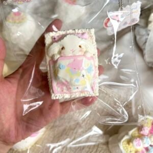 18000 Tinicoo Bunny Tucked in Bed (New Cream Clay Texture Series) / Tinicoo お布団うさぎ (ニュークリームクレイ触感シリーズ)