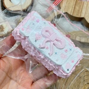 43017 Weini Studio Bow Milk Cake (New Cream Clay Texture Series) / Weini Studio 蝴蝶结奶糕(新奶油泥触感系列)