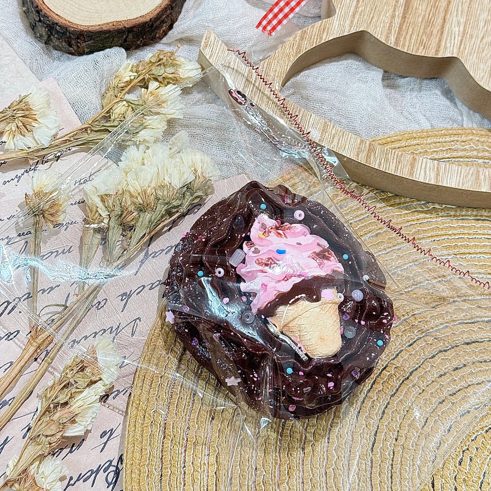 43024 Weini Studio Ice Cream Frosting Toast (Dry Cream Clay Texture Series) / Weini Studio 冰激凌奶霜吐司(干奶油触感系列)