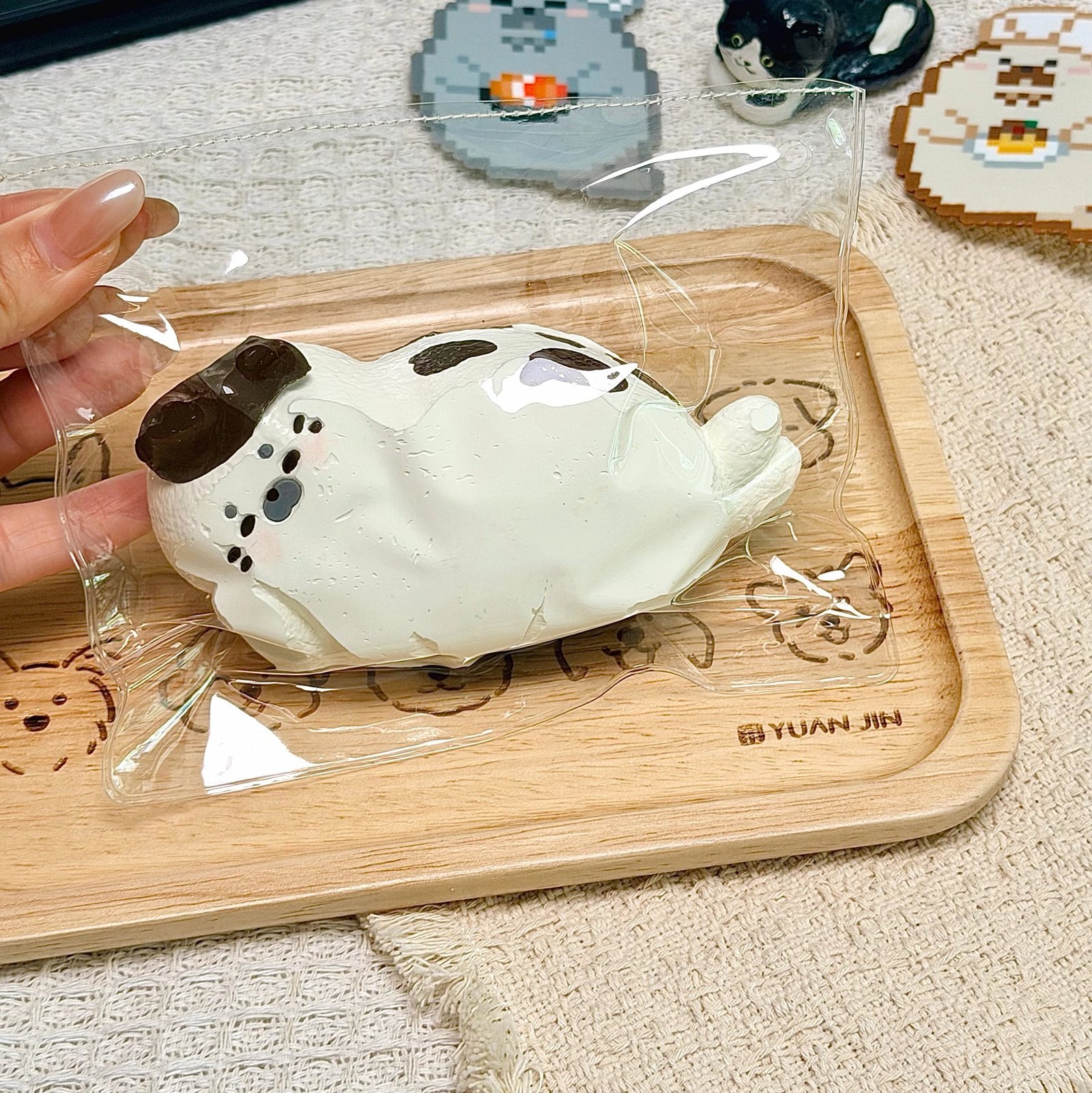 42001 Little Potato Chip Cow Seal (Clay Texture Series) / 小薯片捏 奶牛海豹(黏土泥触感系列)