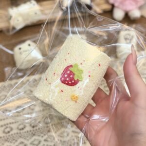 23012 Zzz Strawberry Double Marshmallow (Sticky Rice Cake Clay Texture Series) / 转转捏 いちごダブルマシュマロ (もちクレイ触感シリーズ)