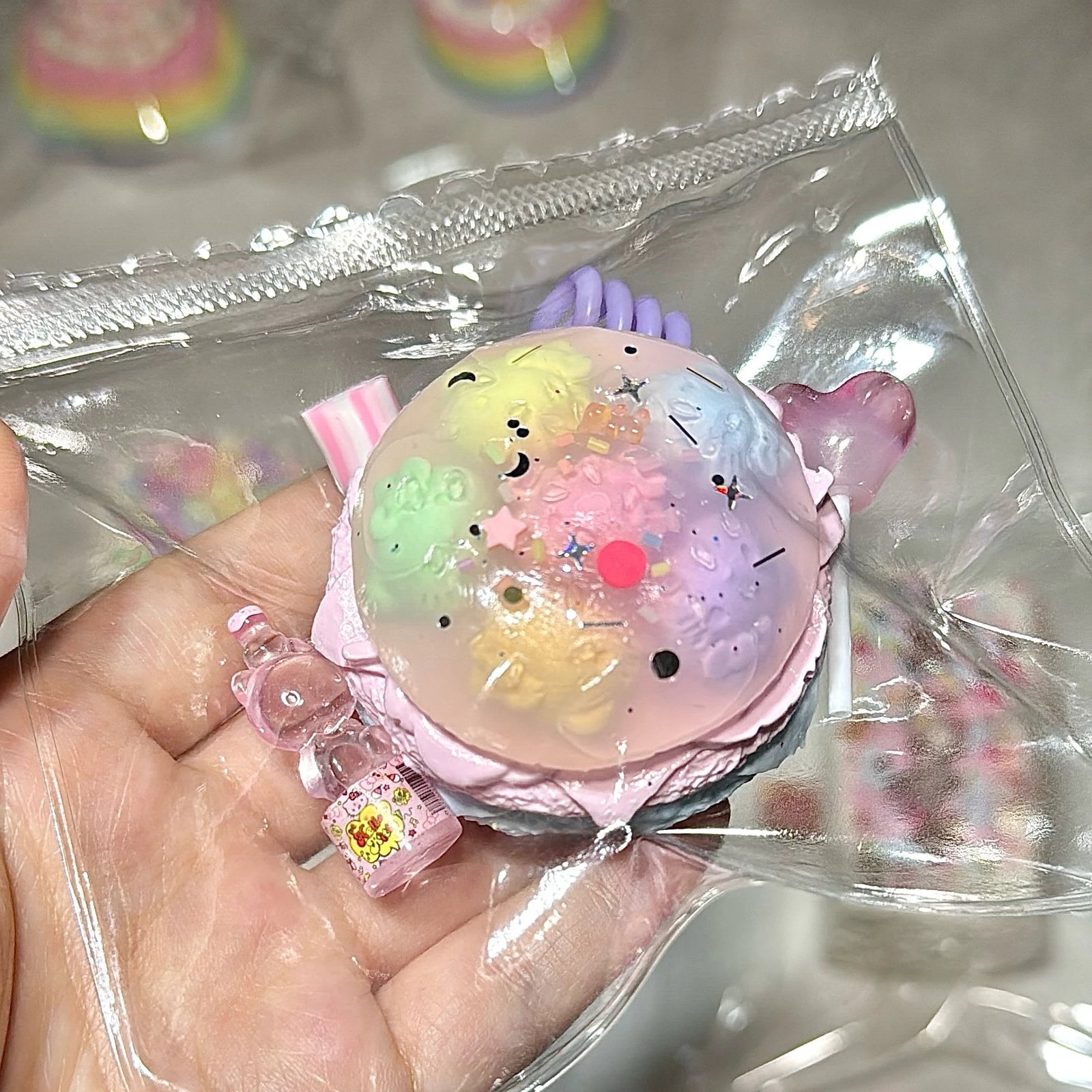 9011 ZHIZHI Rainbow Series Mini Burger (Sticky Clay Texture Series) / ZHIZHI レインボーシリーズ ミニバーガー (ねばりクレイ触感シリーズ)