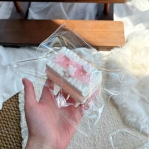 15009 Shanshan Zuowu Jelly-Filled Mille Crepe Snow / 山山作物 ゼリー入りミルクレープスノー