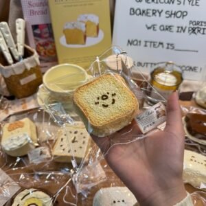 152000 Chen Kevin Shy Square Toast (Soft Cheese Clay Texture Series) / Chen凯文 害羞方吐司 (软干酪触感系列)