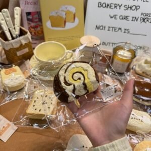 152011 Chen Kevin Banana Nama Chocolate Swiss Roll (Cream Clay Texture Series) / Chen凯文 蕉香生巧瑞士卷 (乳膏触感系列)