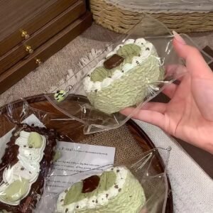 157005 Da Mianao Matcha Cream Cake / Da棉袄 抹茶奶油蛋糕