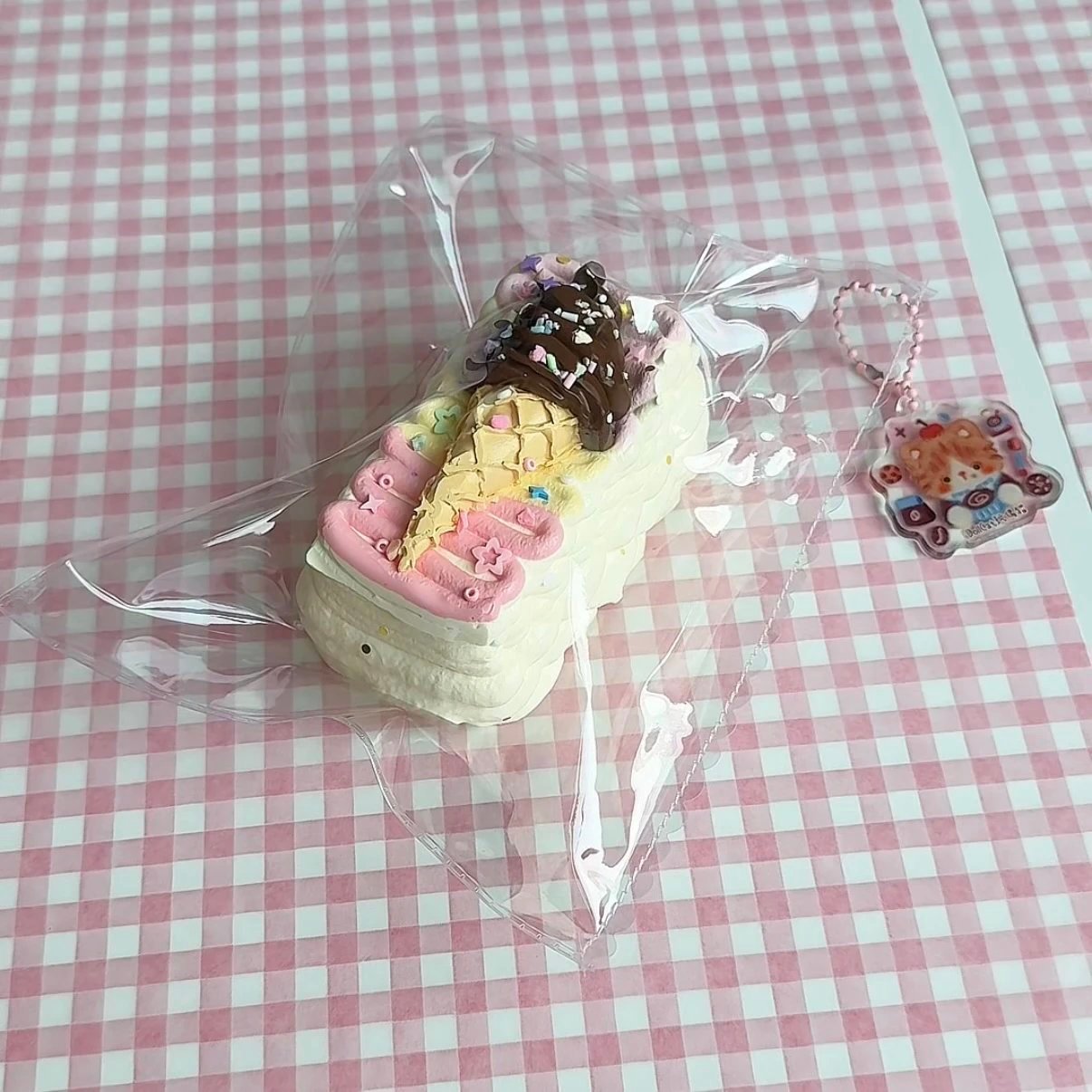 111013 DollCat Crispy Cone Ice Cream (Oven-Baked Dry Glutinous Clay Texture Series) / DollCat玩偶猫 クリスピーコーンアイスクリーム (オーブンドライもちもちクレイ触感シリーズ)