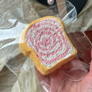 154003 GengGe Studio Strawberry Double-Layer Toast (Thick Cream Clay Texture Series) / GengGe Studio 草莓双层吐司 (厚奶油泥触感系列)