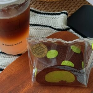 154006 GengGe Studio Matcha Chocolate Polka Dot Swiss Roll (Thick Cream Clay Texture Series) / GengGe Studio 抹茶巧克力波点瑞士卷 (厚奶油泥触感系列)