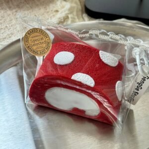 154014 GengGe Studio Red Velvet Cream Polka Dot Swiss Roll (Thick Cream Clay Texture Series) / GengGe Studio 红丝绒奶油波点瑞士卷 (厚奶油泥触感系列)