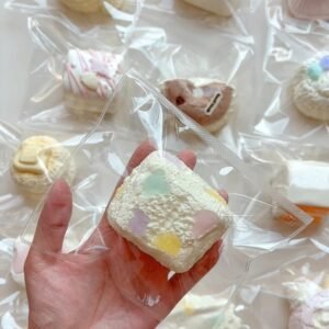 169005 Hello Xiaoxin Toast Cube (Soft Cheese Clay Texture Series) / Hello小新 吐司块(软干酪触感系列)