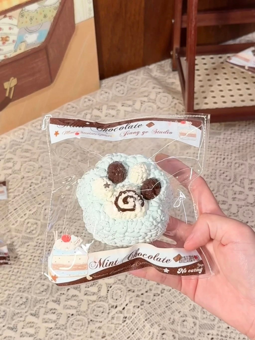 156004 Jiangge Nienie Shop Thin Chocolate Rice-Grain Cat Paw / 江舸捏捏Shop 薄巧米粒猫爪