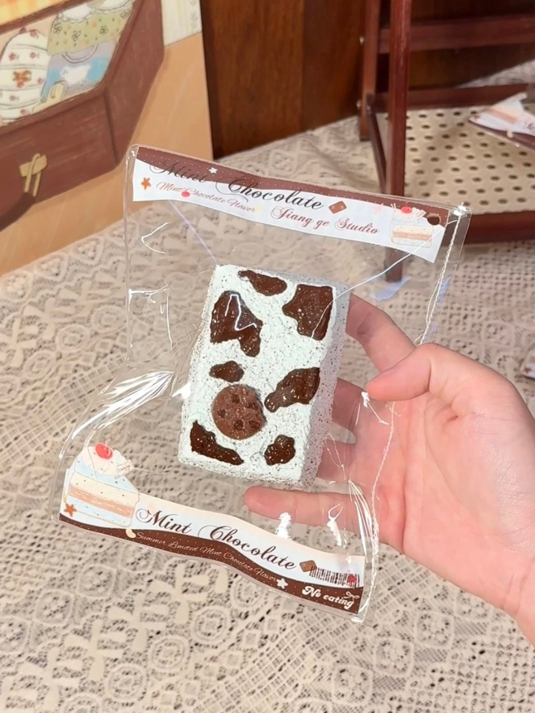 156006 Jiangge Nienie Shop Thin Chocolate Short Toast / 江舸捏捏Shop 薄巧短吐司