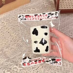 156009 Jiangge Nienie Shop Cow Print Mali Double Set / 江舸捏捏Shop 奶牛纹麻赖二连