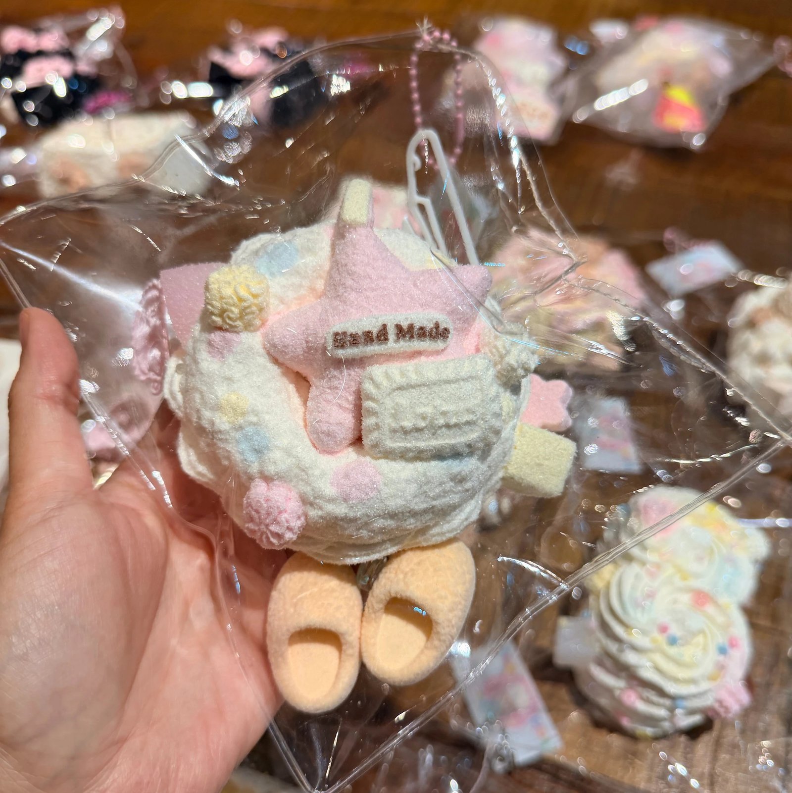 833 KALA Polka-Dot Donut / KALA 水玉ドーナツ
