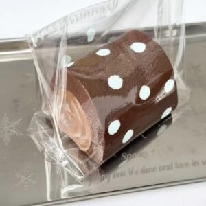 78019 Kira Squishy Sea Salt Chocolate Swiss Roll / Kira捏捏 海盐巧克力瑞士卷