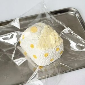78022 Kira Squishy Egg Polka Dot Milk Brick / Kira捏捏 鸡蛋波点奶砖