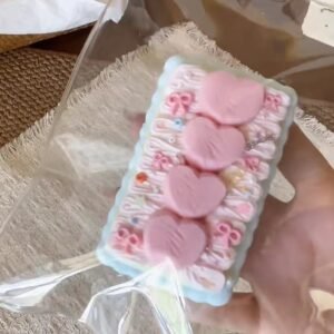 188090 LeeYaoo Heart Cake (Dense Cream Texture Series) / 犁垚 心心蛋糕（墩墩奶油触感系列）