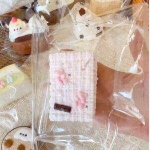 188128 LeeYaoo 9.9 Special White Chocolate Bear - Old Mold (Soft Cream Texture Series) / 犁垚 9.9特价白巧小熊（旧模具）（绵绵奶油触感系列）