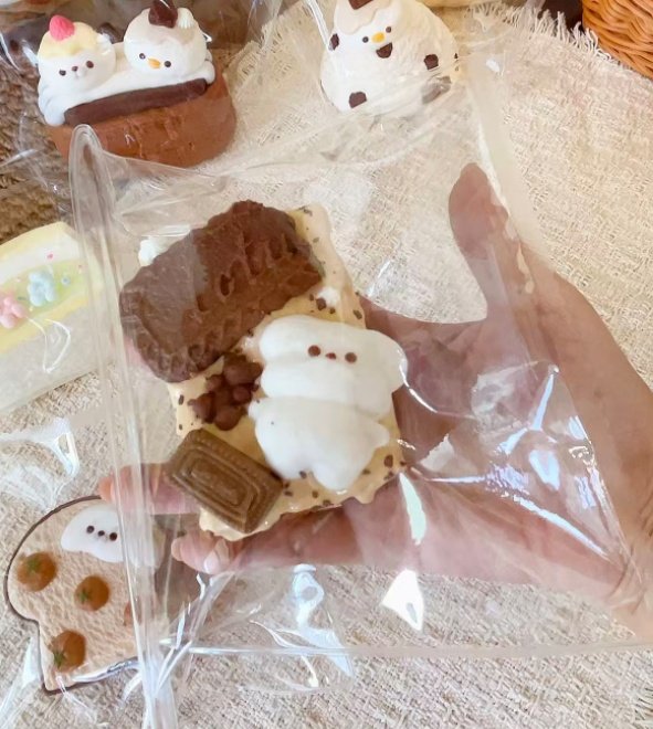 188129 LeeYaoo 9.9 Special Dog Toast - Old Mold (Soft Cream Texture Series) / 犁垚 9.9特价小狗吐司(旧模具)(绵绵奶油触感系列)