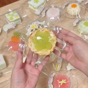 47035 Mango Basket of Green Grapes (Dry Resistance Clay Texture Series) / 芒狗狗 一篮青提(干阻泥触感系列)