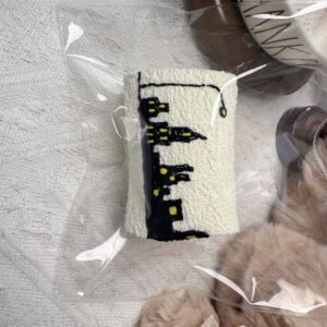 177046 Momo Moon Street Corner Good Night White Base (Dry Glutinous Clay Texture Series) / 默月 街角晚安白底(干糯泥)