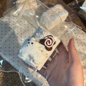 166000 Moumou Nie Puppy Marshmallow (Cotton Candy Clay Texture Series) / 哞哞捏 小狗棉花糖(棉花糖触感系列)