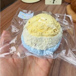128058 Mumu Nienie Sea Salt Ice Cream Cake (Dry Milk Cake Texture Series) / 木木捏捏 海盐冰淇淋蛋糕（干奶糕触感系列）