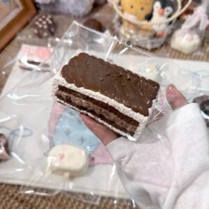 159003 NiceBerry Rich Chocolate Long Toast (Sticky Clay Texture Series) / 好莓味 浓巧长吐司 (黏糊泥触感系列)