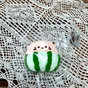 160004 Nohara Nienie Watermelon Kitty (Baked Cheese Clay Texture Series) / 野原捏一捏 西瓜猫猫 (烤奶酪烤箱版触感系列)