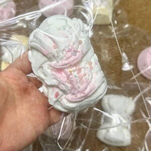 135004 Ohmo Nienie Crushed Sprinkle Marbled Twist (Cream Cheese Clay Texture Series) / ohmo捏捏 粉碎碎晕染麻花 (干酪泥触感系列)