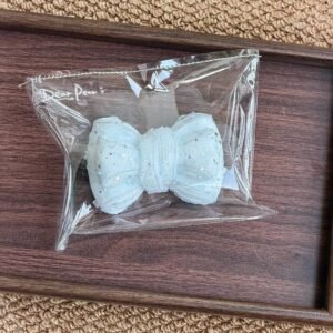 198057 Little Pearl Nienie Sparkly Bow (Wet Glutinous Rice Clay Texture Series) / 一颗小珍珠捏捏 布灵布灵蝴蝶结(湿糯米泥触感系列)