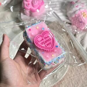 82045 Pipi Bear Heart Toast (Glutinous Rice Cake Clay Texture Series) / Pipi熊 爱心吐司(糍粑泥)