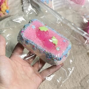 82046 Pipi Bear Strawberry Fluffy Shaved Ice Toast (Yogurt Clay Texture Series) / Pipi熊 草莓绵绵冰砂吐司(酸奶泥)