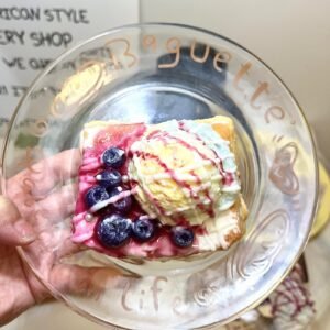 138019 Qidian Nie Single Layer Blueberry Ice Cream Toast (Cement Texture Series) / 七点捏 单层蓝莓冰淇淋吐司 (水泥感触感系列)