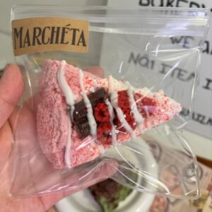 138021 Qidian Nie Strawberry Cake (Pure Clay Texture Series) / 七点捏 草莓蛋糕 (纯泥感触感系列)