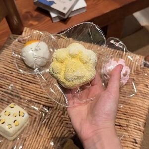 95033 Well Rested Again Squishy Cheese Fluffy Cat Paw (Cheese Oven 2.0 Texture Series) / 又睡饱了捏捏 チーズふわふわ猫の手 (チーズオーブン2.0触感シリーズ)