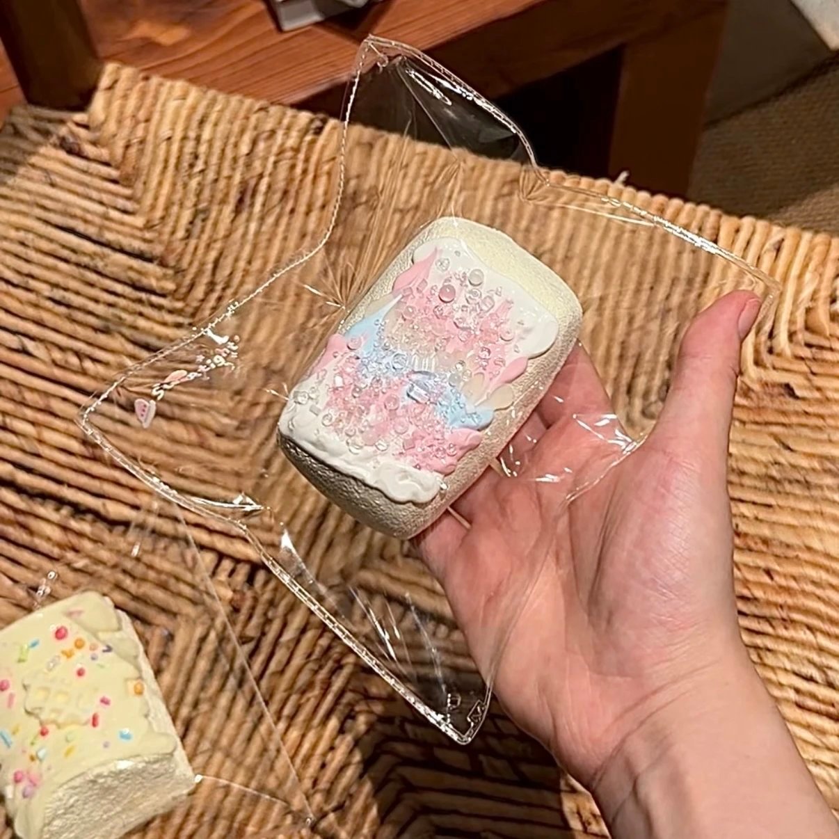 95037 Well Rested Again Squishy Latte Art Velvet Toast (Cheese Oven 2.0 Texture Series) / 又睡饱了捏捏 ラテアートベルベットトースト (チーズオーブン2.0触感シリーズ)