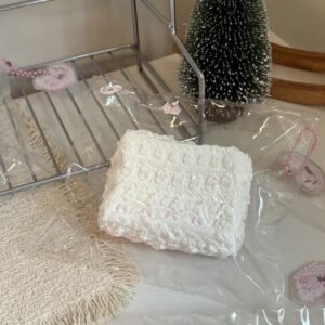 185004 Sweet Cat Nian Nian Winter Berry Cake / 甜猫捏捏 冬日莓莓