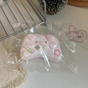 185010 Sweet Cat Nian Nian Piglet Game Console / 甜猫捏捏 小猪游戏机